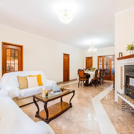 Charming W Private Pool, Wi-fi, A C, Bbq * Albufeira