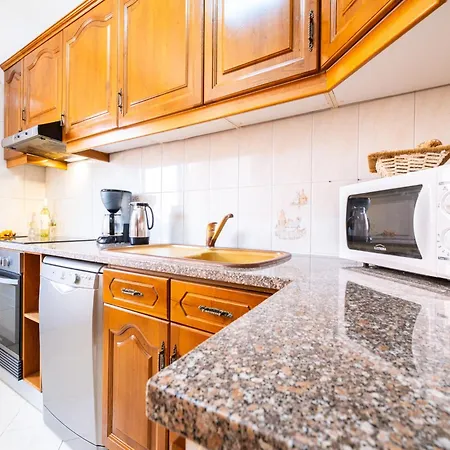 Villa Charming W Private Pool, Wi-fi, A C, Bbq