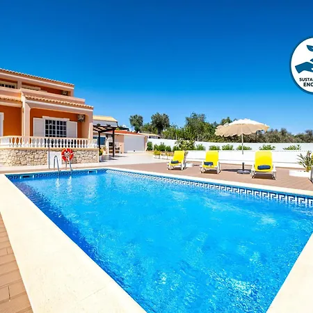 Villa In Albufeira Near Town Center *